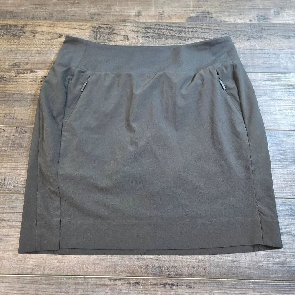Athleta Mini skort size 4 gray comfortable active pockets skirt
